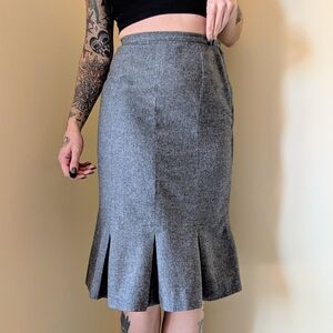 Vintage 1960s Grey Pleated Hem Midi Skirt